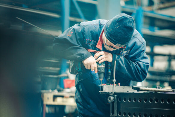 Werknemer aan het boren